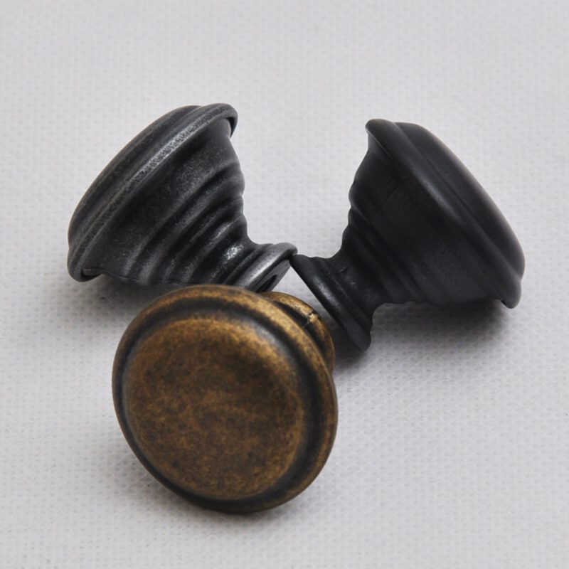 3897 Small Town Collection Pewter 30mm Fluted Round Mushroom Knob With Rippled Base